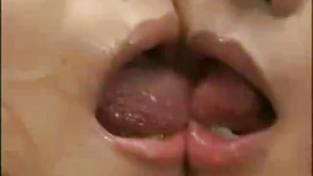 Mejor porno sin registro  Marya mostrando sus xxx en audio latino tetas y su culo en la webcam